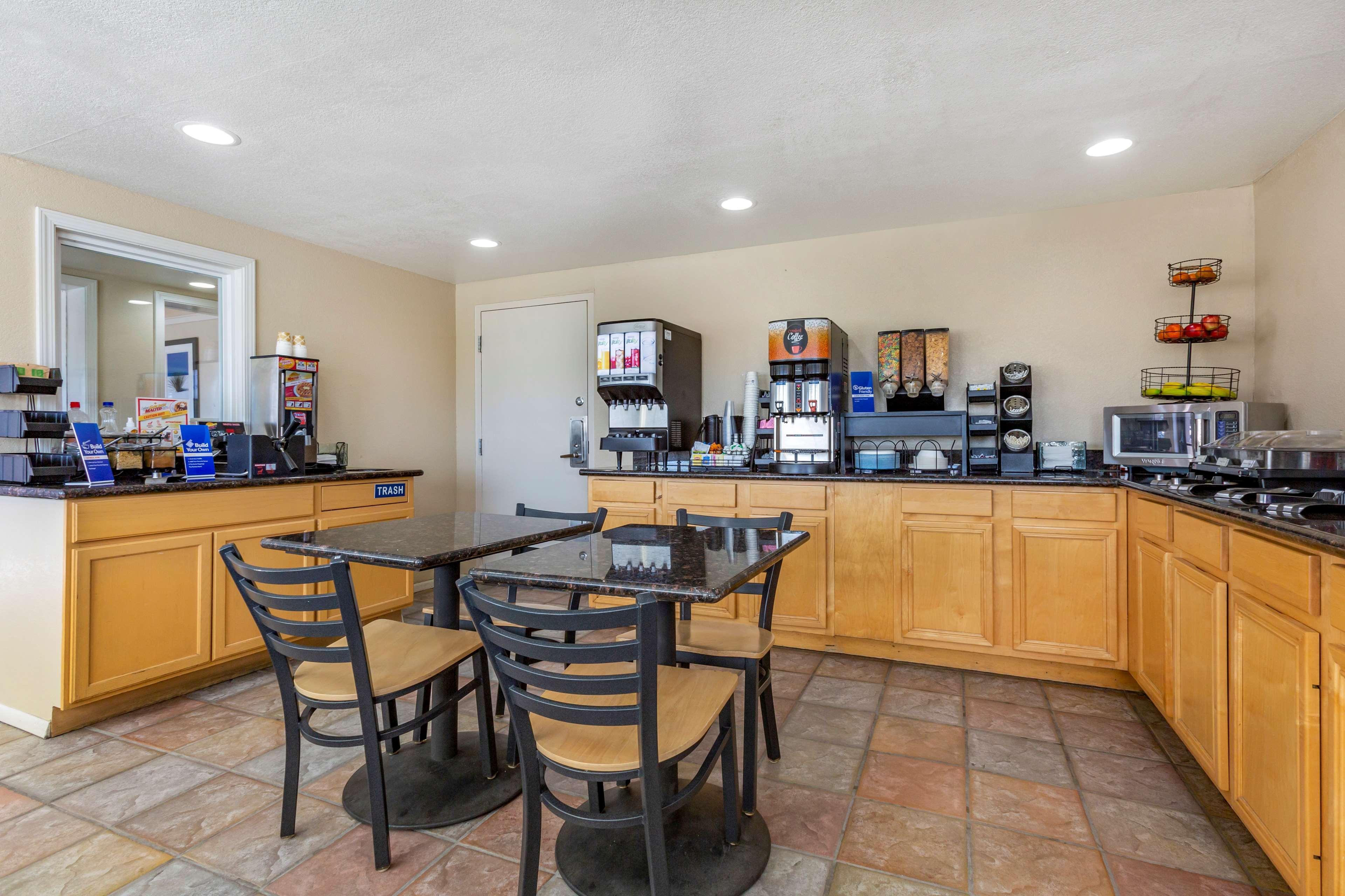 Best Western El Rancho Palacio Roswell Buitenkant foto